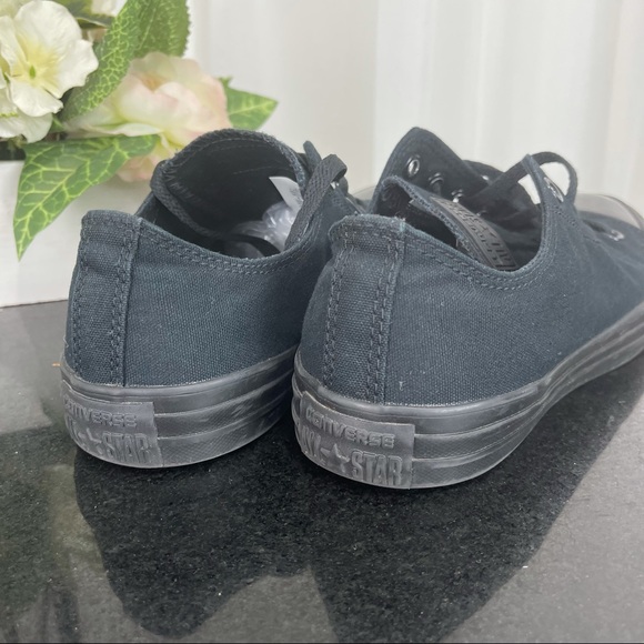 Converse Black Low Top Sneakers Unisex M -8 W- 10 - Picture 6 of 16